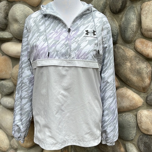 Under Armour Jackets & Blazers - Under Armour Windbreaker Camo Hoodie Lined Jacket Medium